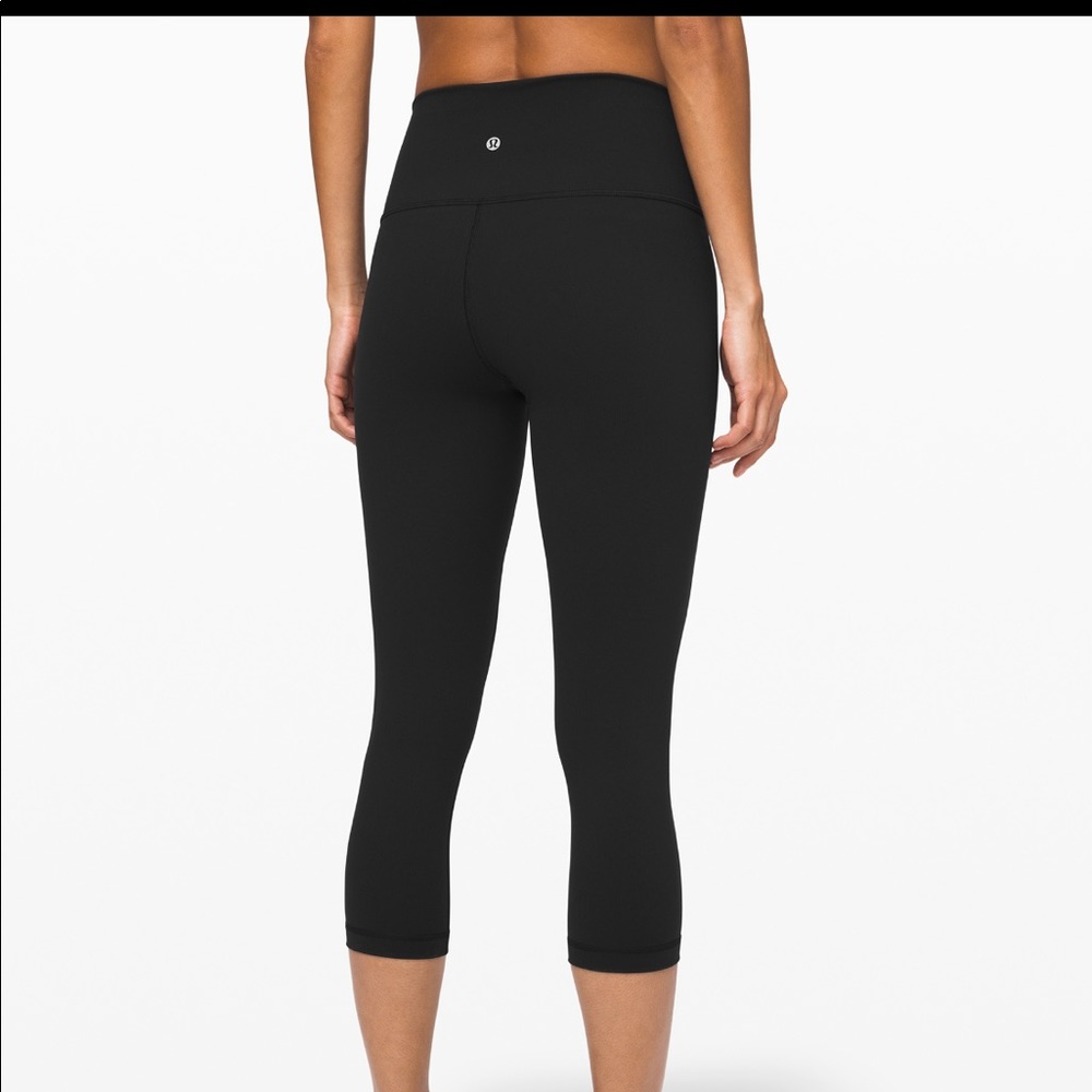 Lululemon Wunder Under Crop
